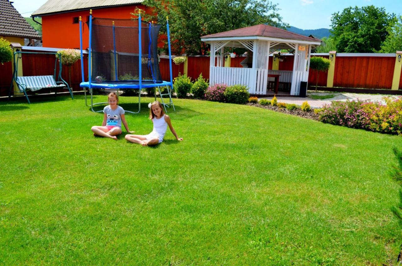 Apartmany Riviera A Chalupa Riviera Liptov, Bešeňová מראה חיצוני תמונה