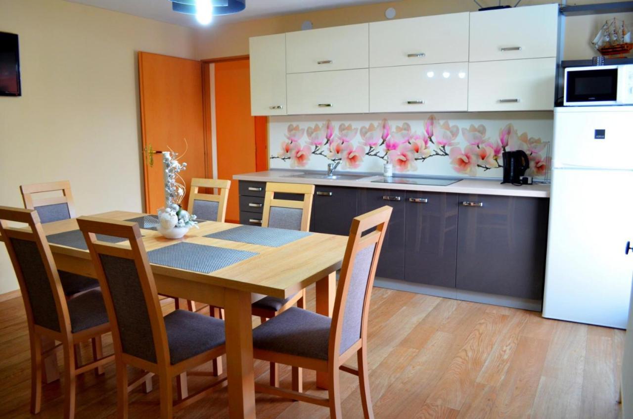 Apartmany Riviera A Chalupa Riviera Liptov, Bešeňová מראה חיצוני תמונה