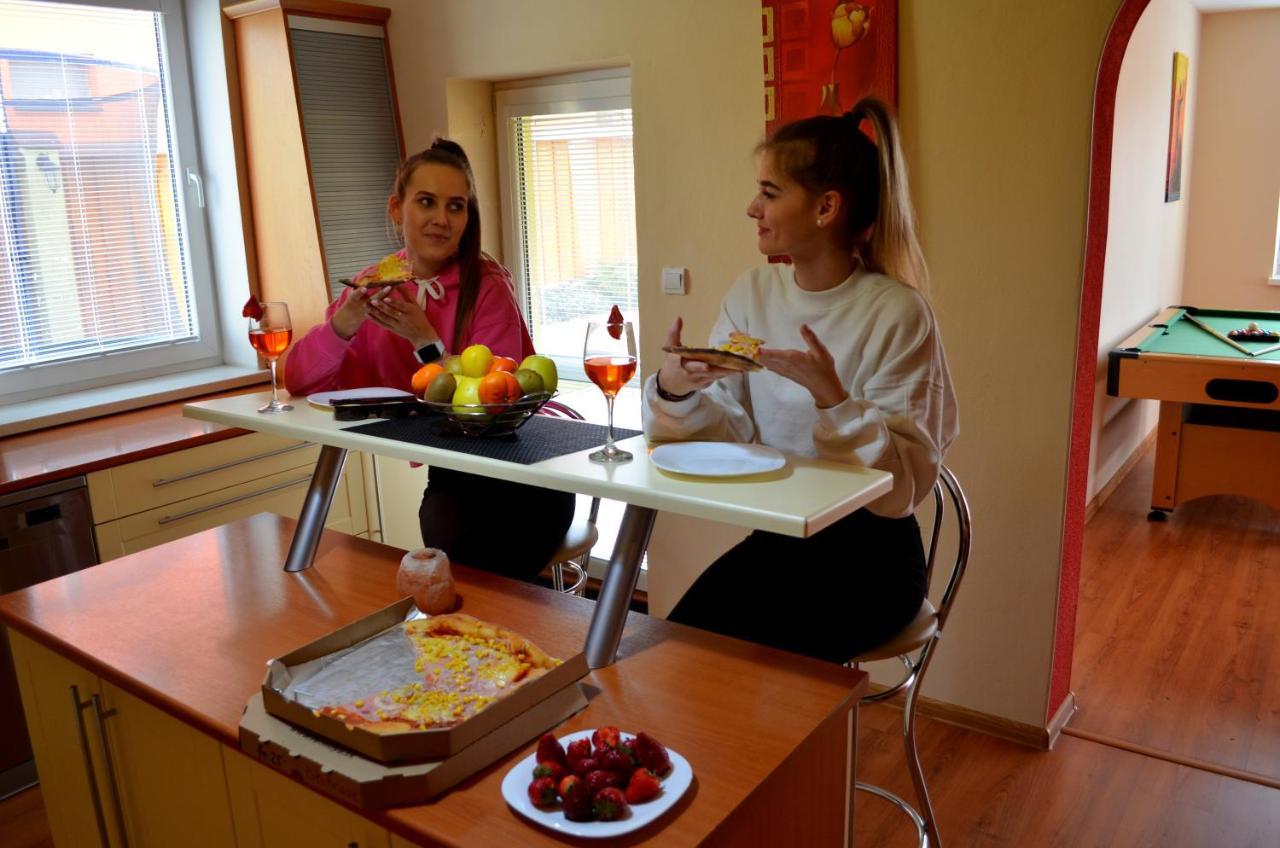 Apartmany Riviera A Chalupa Riviera Liptov, Bešeňová מראה חיצוני תמונה